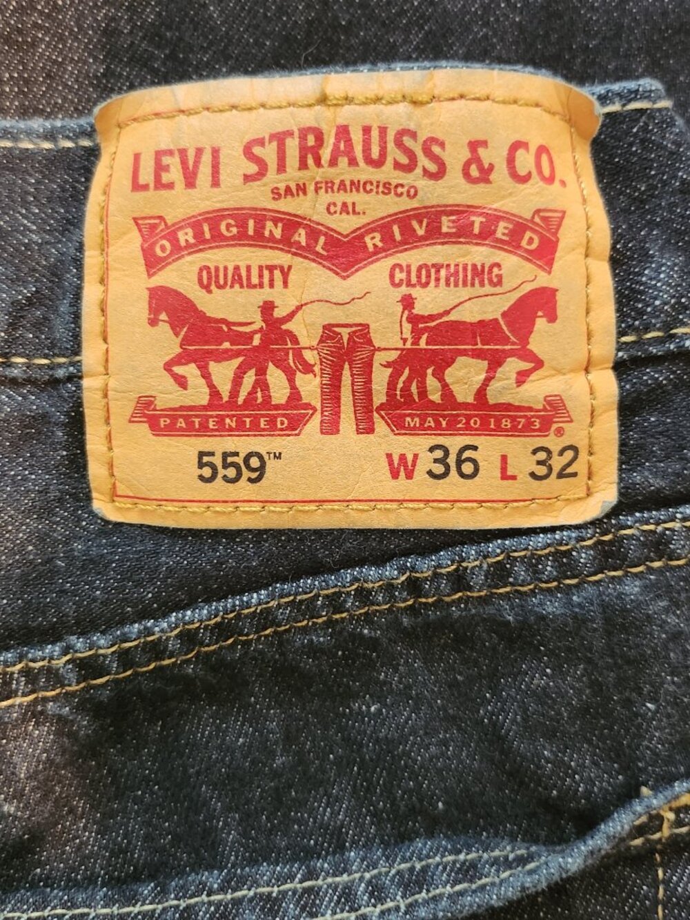Levi's 559 Relaxed Straight Jeans Men's 36x32 Dark Indigo Wash No Flaws - Picture 3 of 5